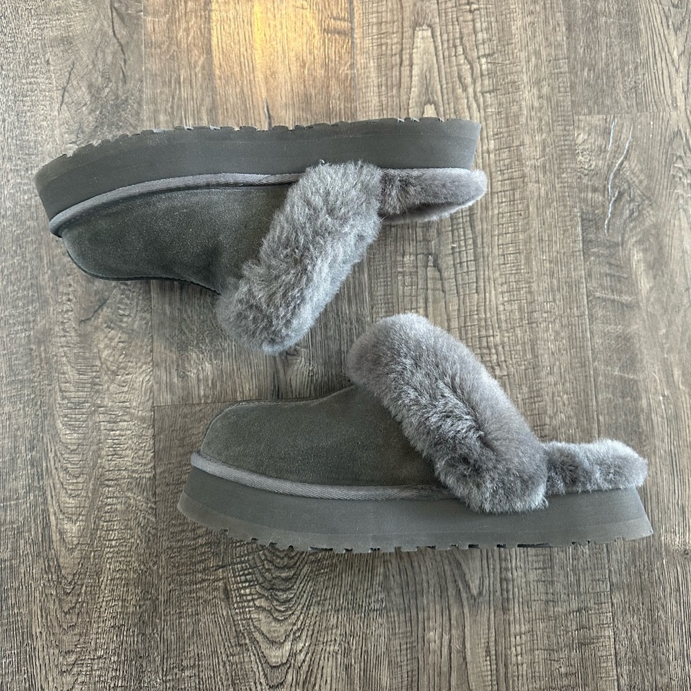UGG Disquette Platform Slippers
